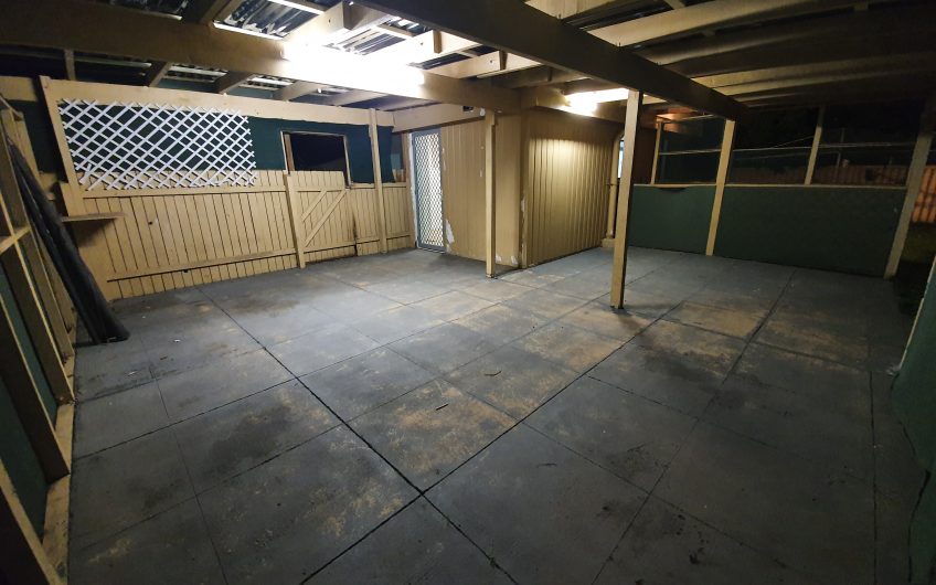 Family Home With So Much To Offer Including A Swimming Pool!