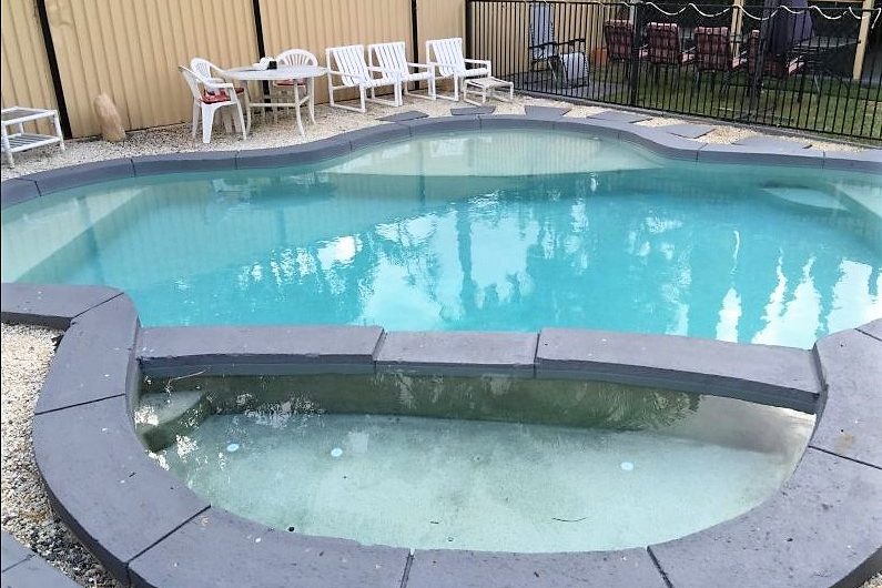 Family Home With So Much To Offer Including A Swimming Pool!