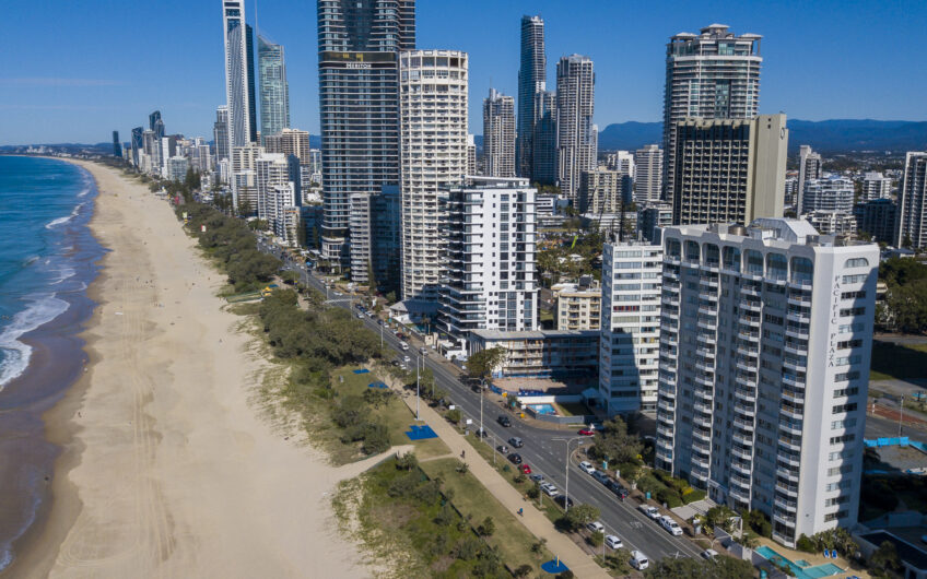 2 bedroom Apartment Fully Furnished with Stunning Ocean Views