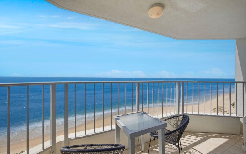 2 bedroom Apartment Fully Furnished with Stunning Ocean Views