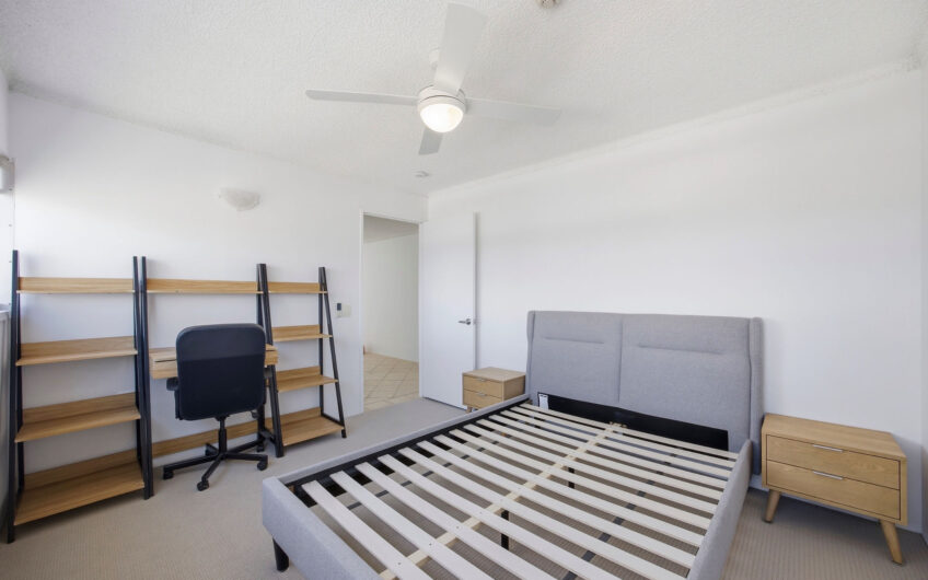 2 bedroom Apartment Fully Furnished with Stunning Ocean Views