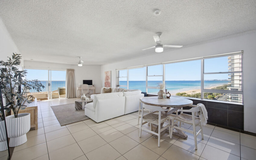 Beach Front 2-Bedroom Apartment – Ocean Views – Surfers Paradise