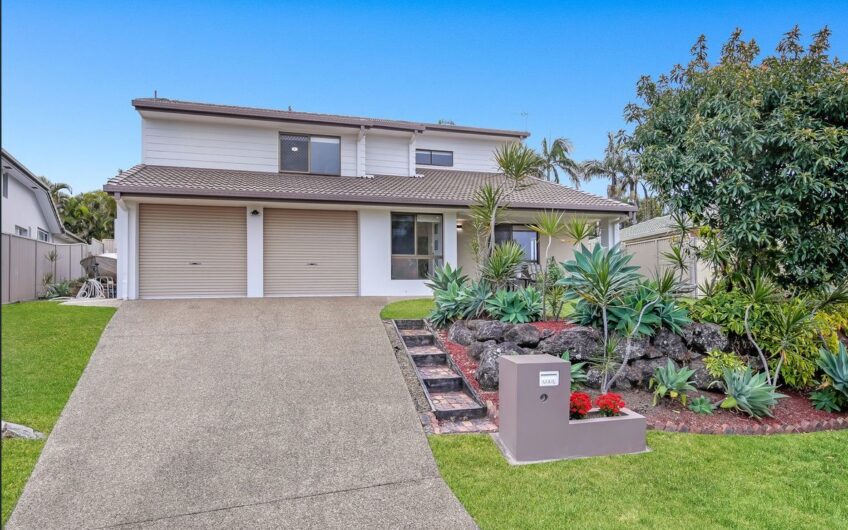 Family Paradise with Pool, Space for the Boat & Endless Room to Relax