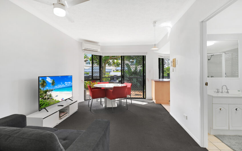 BROADWATER LIFESTYLE + A SMART INVESTMENT — GROUND FLOOR & READY TO GO!